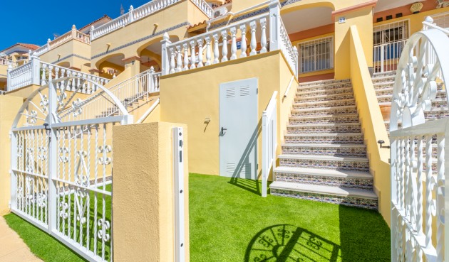 Brukt - Town House -
Villamartin - Costa Blanca