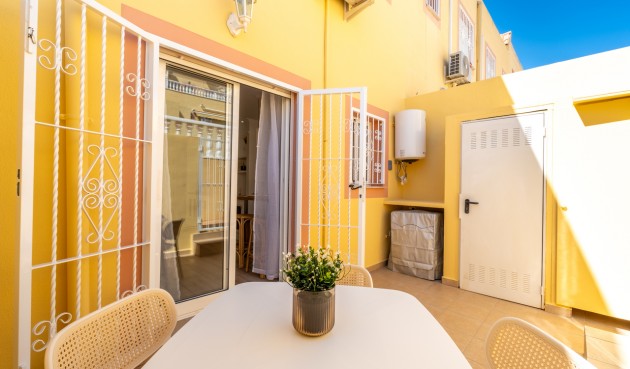 Brukt - Town House -
Villamartin - Costa Blanca
