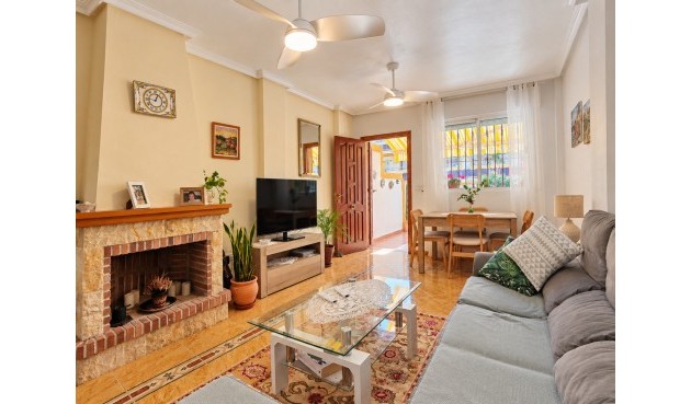 Brukt - Town House -
Orihuela Costa - Costa Blanca
