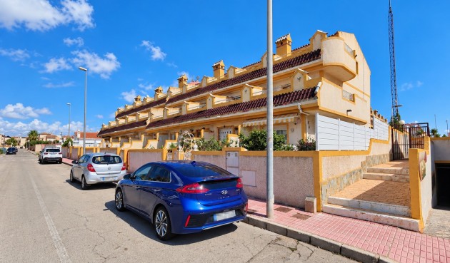 Brukt - Town House -
Orihuela Costa - Costa Blanca