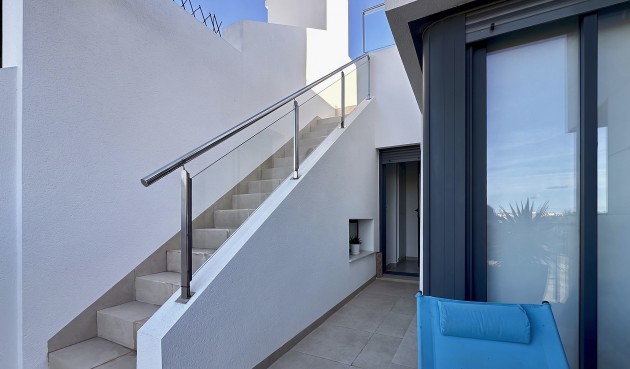 Återförsäljning - Town House -
Villamartin - Costa Blanca