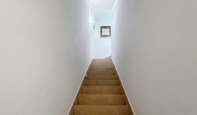 Återförsäljning - Town House -
Villamartin - Costa Blanca