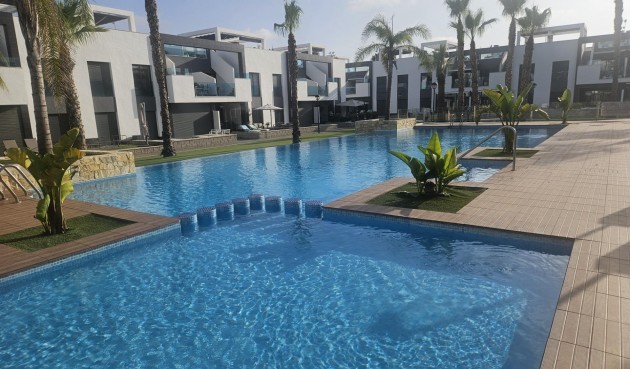 Brukt - Apartment -
Guardamar del Segura - El Raso