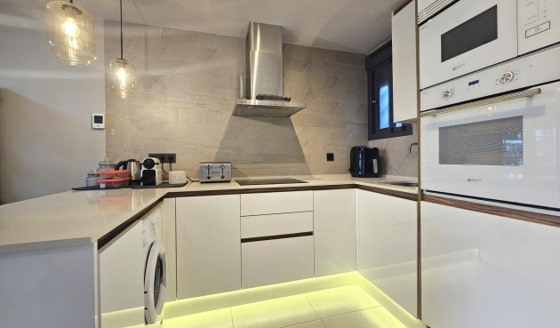 Brukt - Apartment -
Guardamar del Segura - El Raso