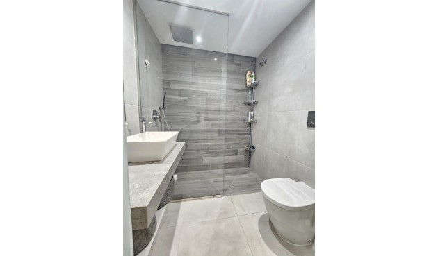 Brukt - Apartment -
Guardamar del Segura - El Raso