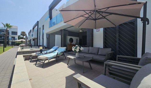 Brukt - Apartment -
Guardamar del Segura - El Raso