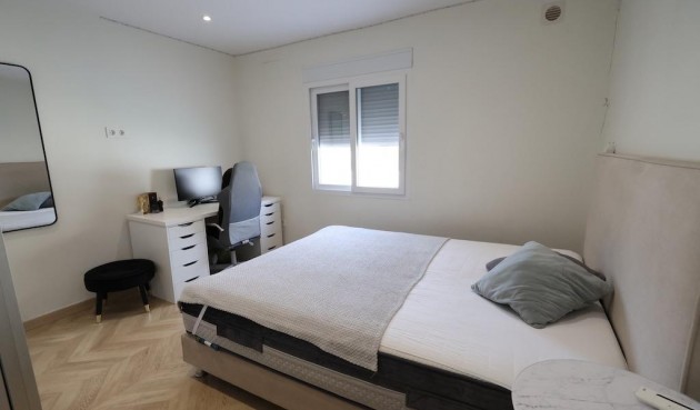 Brukt - Villa -
Torrevieja - Costa Blanca