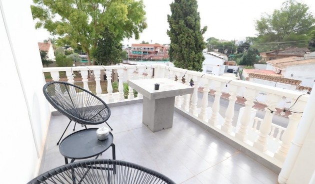 Brukt - Villa -
Torrevieja - Costa Blanca
