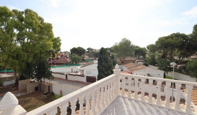 Brukt - Villa -
Torrevieja - Costa Blanca