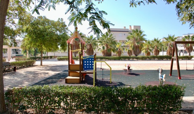 Återförsäljning - Bungalow -
Pilar de la Horadada - Costa Blanca