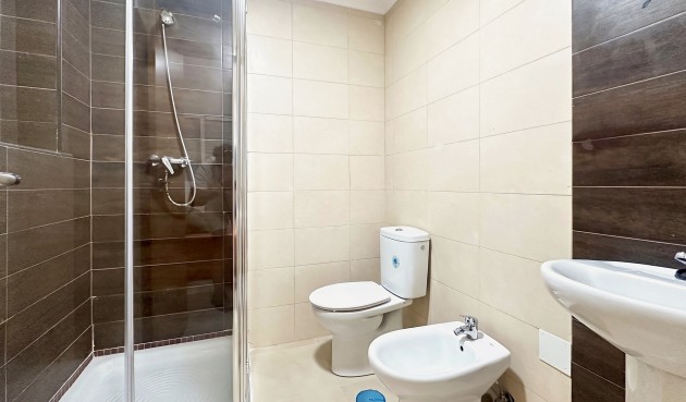 Återförsäljning - Apartment -
Torrevieja - Costa Blanca