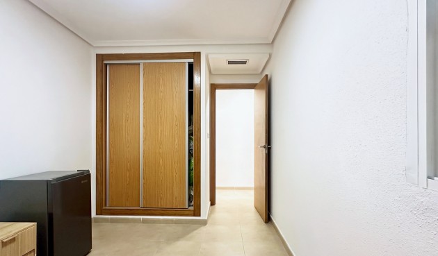 Återförsäljning - Apartment -
Torrevieja - Costa Blanca