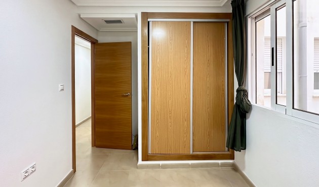 Återförsäljning - Apartment -
Torrevieja - Costa Blanca