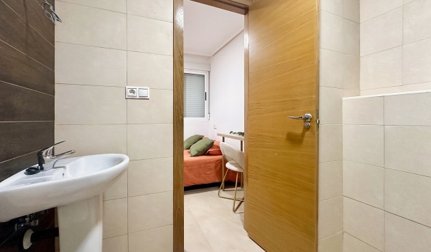 Återförsäljning - Apartment -
Torrevieja - Costa Blanca