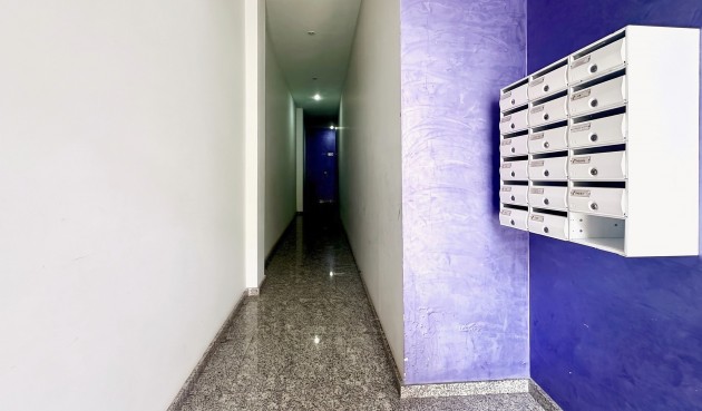 Återförsäljning - Apartment -
Torrevieja - Costa Blanca