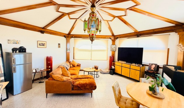 Resale - Apartment -
San Miguel de Salinas - Inland