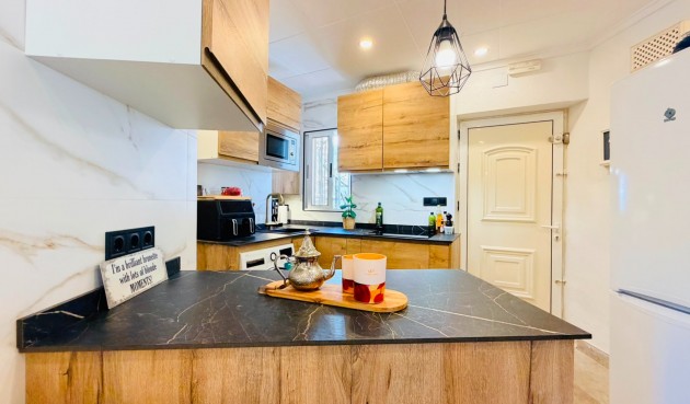 Resale - Apartment -
San Miguel de Salinas - Inland