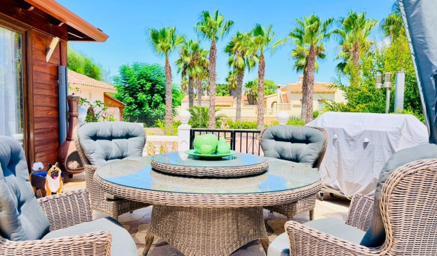 Reventa - Villa -
Daya Vieja - Costa Blanca