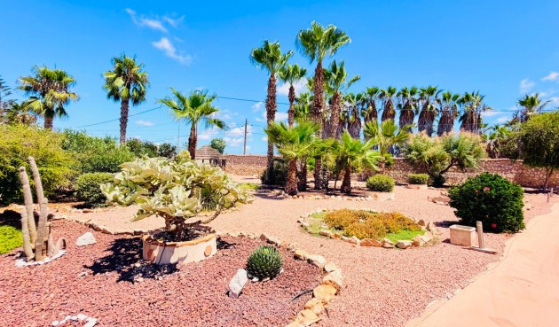 Reventa - Villa -
Daya Vieja - Costa Blanca