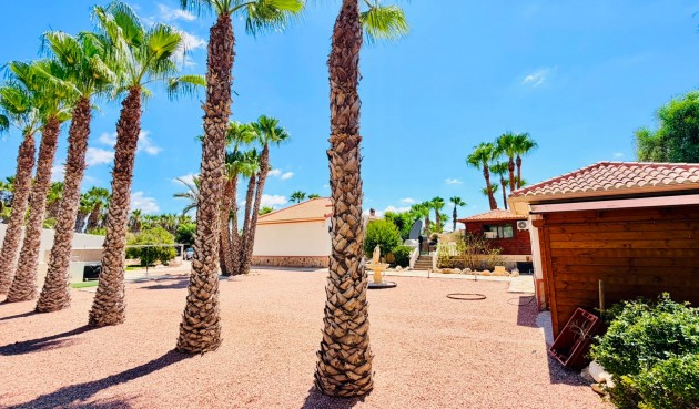 Reventa - Villa -
Daya Vieja - Costa Blanca