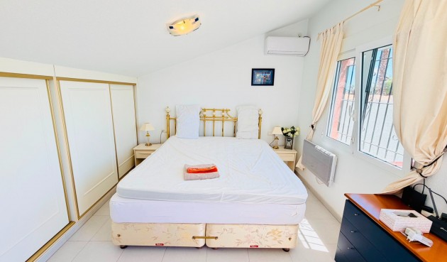 Reventa - Villa -
Daya Vieja - Costa Blanca