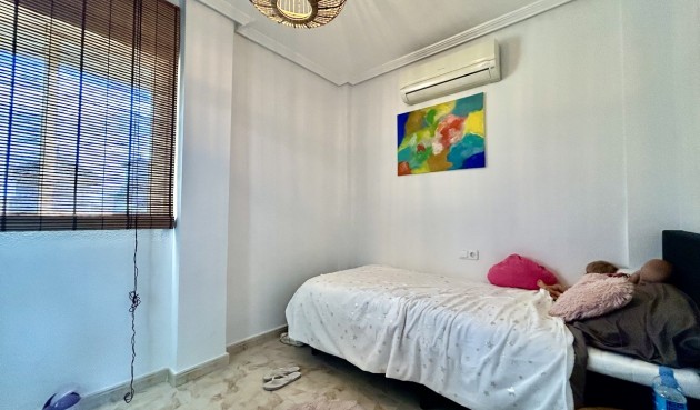 Brukt - Villa -
Villamartin - Costa Blanca