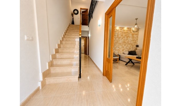 Reventa - Town House -
Daya Nueva - Costa Blanca