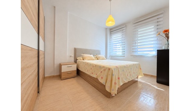 Reventa - Town House -
Daya Nueva - Costa Blanca