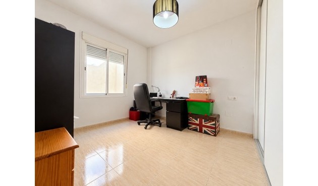 Reventa - Town House -
Daya Nueva - Costa Blanca