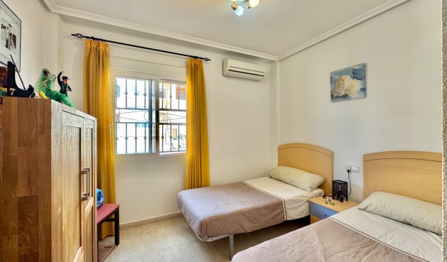 Brukt - Apartment -
Orihuela Costa - Costa Blanca