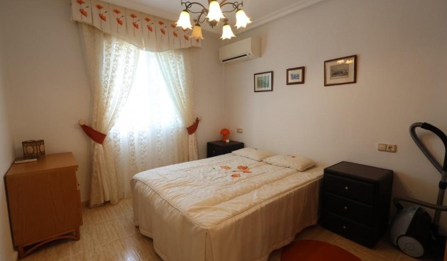 Brukt - Villa -
Orihuela Costa - Costa Blanca