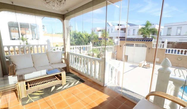 Brukt - Villa -
Orihuela Costa - Costa Blanca
