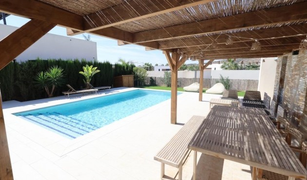 Brukt - Villa -
Algorfa - Inland