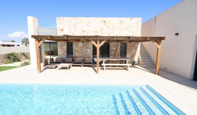 Brukt - Villa -
Algorfa - Inland