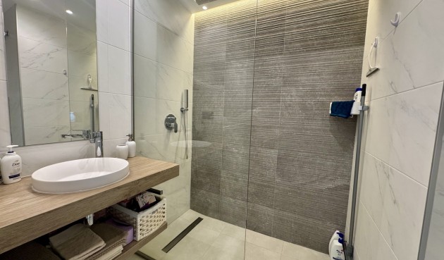 Brukt - Apartment -
Guardamar del Segura - El Raso