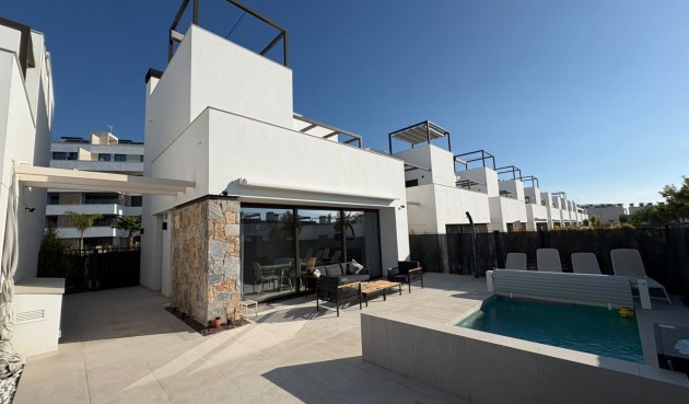 Brukt - Villa -
Torre Pacheco - Inland