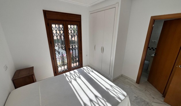 Brukt - Apartment -
Algorfa - Inland