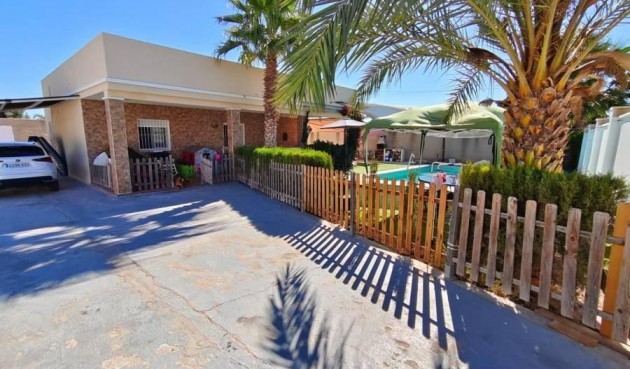 Brukt - Villa -
Torrevieja - Torreta Florida