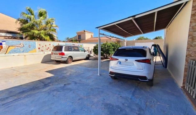 Brukt - Villa -
Torrevieja - Torreta Florida