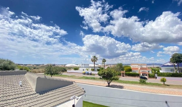 Brukt - Villa -
Torrevieja - Torreta Florida