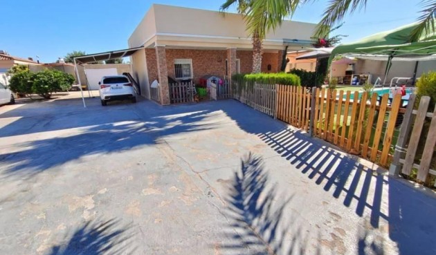 Brukt - Villa -
Torrevieja - Torreta Florida