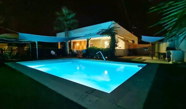 Brukt - Villa -
Torrevieja - Torreta Florida