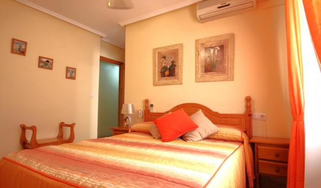 Brukt - Apartment -
Torrevieja - Las Piscinas Naturales