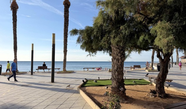 Brukt - Apartment -
Torrevieja - Las Piscinas Naturales