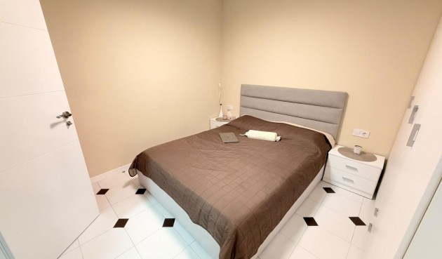 Brukt - Apartment -
Torrevieja - Centro