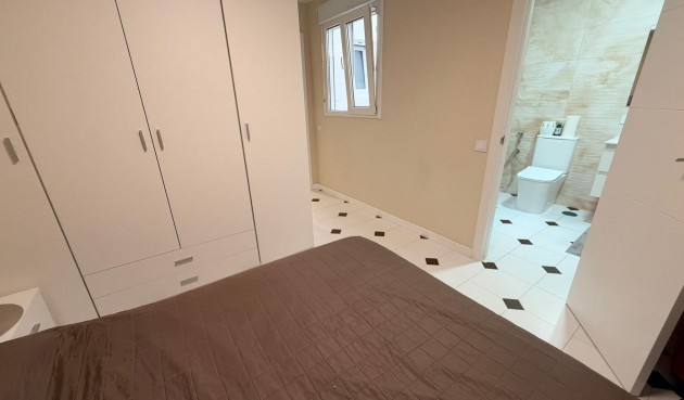 Brukt - Apartment -
Torrevieja - Centro