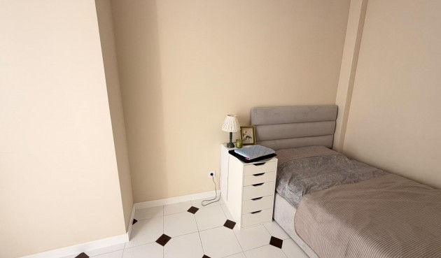Brukt - Apartment -
Torrevieja - Centro
