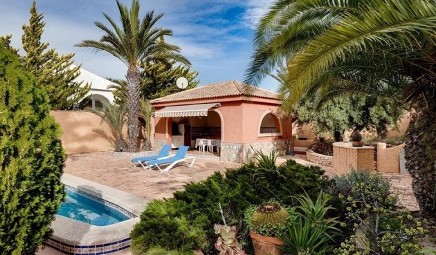 Reventa - Villa -
Torrevieja - La Siesta - El Salado - Torreta