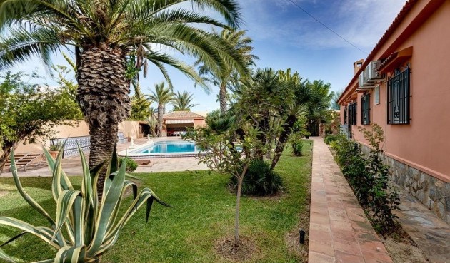Reventa - Villa -
Torrevieja - La Siesta - El Salado - Torreta