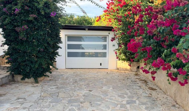 Återförsäljning - Villa -
Moraira - Costa Blanca